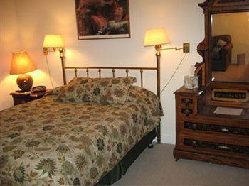 Maplehurst Inn Peterborough ภายนอก รูปภาพ